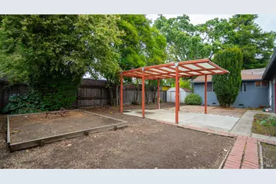 417 W 8th Street, Santa Rosa, CA 95401 - Photo 29
