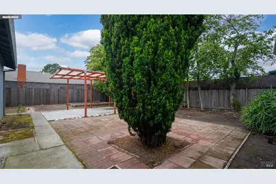 417 W 8th Street, Santa Rosa, CA 95401 - Photo 25