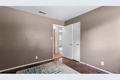 417 W 8th Street, Santa Rosa, CA 95401 - Photo 11