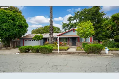 417 W 8th Street, Santa Rosa, CA 95401 - Photo 3