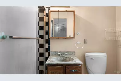 417 W 8th Street, Santa Rosa, CA 95401 - Photo 17