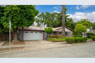 417 W 8th Street, Santa Rosa, CA 95401 - Photo 1