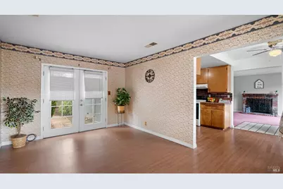 417 W 8th Street, Santa Rosa, CA 95401 - Photo 23