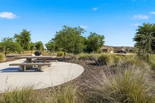 937 Pinehurst Ct, Vacaville, CA 95688 - Photo 41