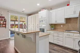 937 Pinehurst Ct, Vacaville, CA 95688 - Photo 3