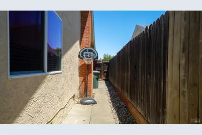 432 S Orchard Avenue, Vacaville, CA 95688 - Photo 29
