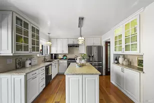 32 Mariposa Ln, Novato, CA 94947 - Photo 7