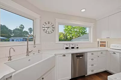 512 McNear Avenue, Petaluma, CA 94952 - Photo 17