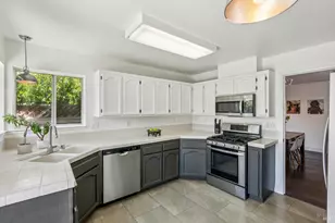1429 Dandelion Way, Petaluma, CA 94954 - Photo 9