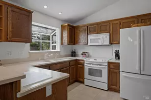 2273 White Chapel Ct, Santa Rosa, CA 95401 - Photo 21