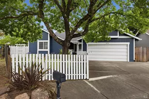 2273 White Chapel Ct, Santa Rosa, CA 95401 - Photo 3