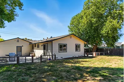 5816 Lowell Court, Cotati, CA 94931 - Photo 11