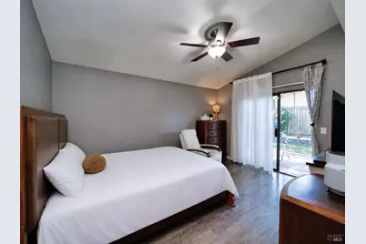 110 Fairview Drive, Vacaville, CA 95687 - Photo 15