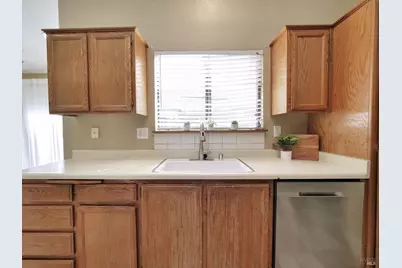 110 Fairview Drive, Vacaville, CA 95687 - Photo 9