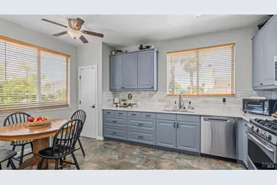 873 Turquoise Street, Vacaville, CA 95687 - Photo 3