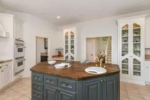 2 Woodland Pl, Kentfield, CA 94904 - Photo 13