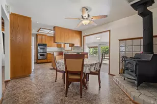 5519 Kay Dr, Windsor, CA 95492 - Photo 7