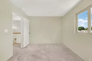 1067 Woodridge Dr, Vacaville, CA 95687 - Photo 39