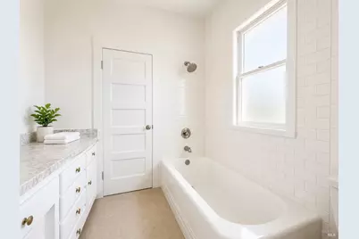 587 Seymour Street, Napa, CA 94559 - Photo 5