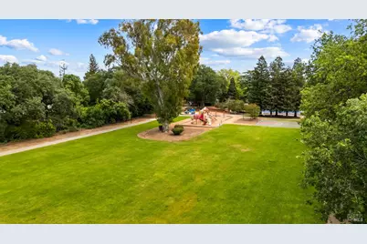 333 Saybrook Avenue, Vacaville, CA 95687 - Photo 31