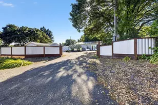 8813 Petaluma Hill Rd, Penngrove, CA 94951 - Photo 11