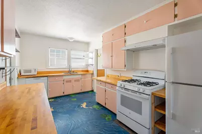 132 E Valley Street, Willits, CA 95490 - Photo 9