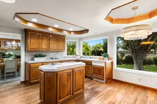 336 Royal Oaks Dr, Vacaville, CA 95687 - Photo 21