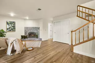 336 Royal Oaks Dr, Vacaville, CA 95687 - Photo 23