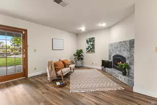 336 Royal Oaks Dr, Vacaville, CA 95687 - Photo 25