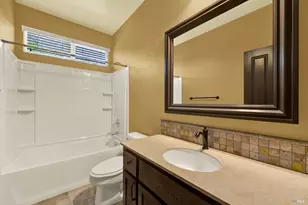 101 Summerfield Dr, Vacaville, CA 95687 - Photo 25