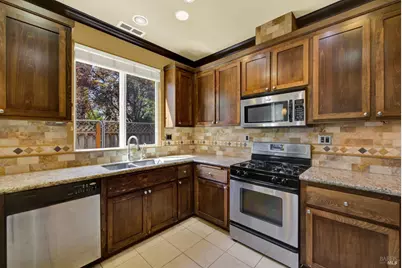 101 Summerfield Drive, Vacaville, CA 95687 - Photo 17