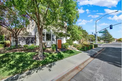 101 Summerfield Drive, Vacaville, CA 95687 - Photo 5