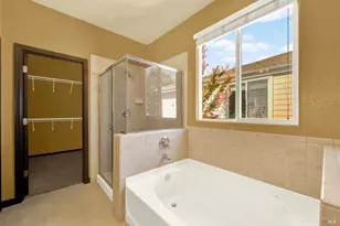 101 Summerfield Dr, Vacaville, CA 95687 - Photo 29