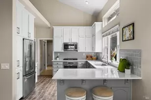 4721 Starbuck Ave, Santa Rosa, CA 95409 - Photo 13