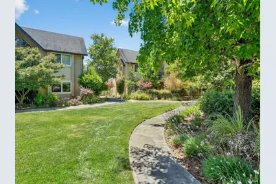 216 Foss Creek Circle #B, Healdsburg, CA 95448 - Photo 17
