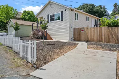 2266 Monterey Avenue, Martinez, CA 94553 - Photo 3