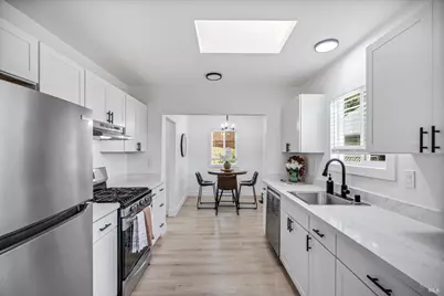 2266 Monterey Avenue, Martinez, CA 94553 - Photo 7