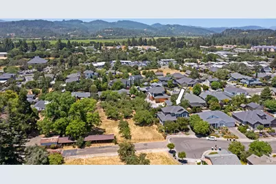 979 Lupine Court, Healdsburg, CA 95448 - Photo 3