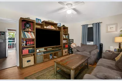 610 Stewart Street, Santa Rosa, CA 95404 - Photo 3