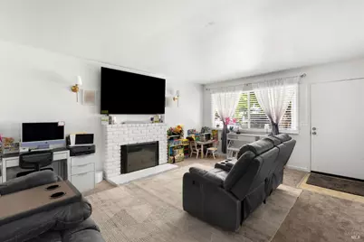 1558 W 3rd Street, Santa Rosa, CA 95401 - Photo 3