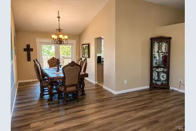 307 Bluebell Court, Vacaville, CA 95687 - Photo 7