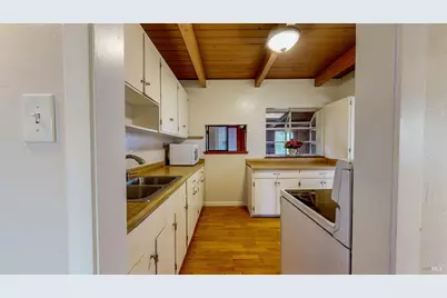 879 Yulupa Avenue, Santa Rosa, CA 95405 - Photo 17