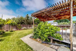 879 Yulupa Ave, Santa Rosa, CA 95405 - Photo 59