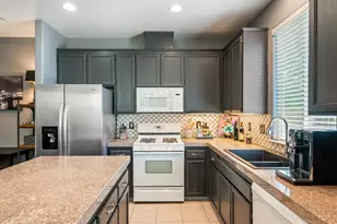 8603 Windsor Park Cir, Windsor, CA 95492 - Photo 9
