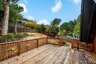 1365 W L St, Benicia, CA 94510 - Photo 31