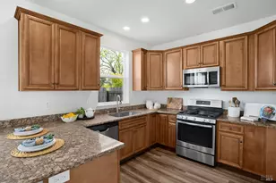 2042 Ravello Way, Santa Rosa, CA 95403 - Photo 5