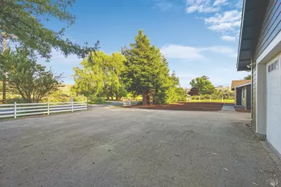 6370 Bloomfield Road, Petaluma, CA 94952 - Photo 35