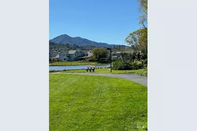 135 Nantucket Cove, San Rafael, CA 94901 - Photo 25