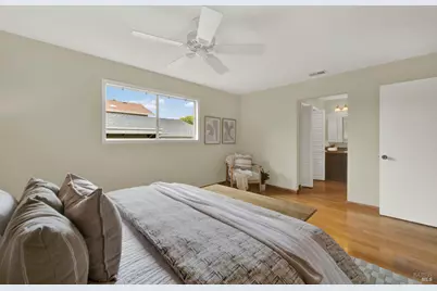 921 W K Street, Benicia, CA 94510 - Photo 25