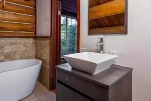 2260 Oriole Ln, Willits, CA 95490 - Photo 17